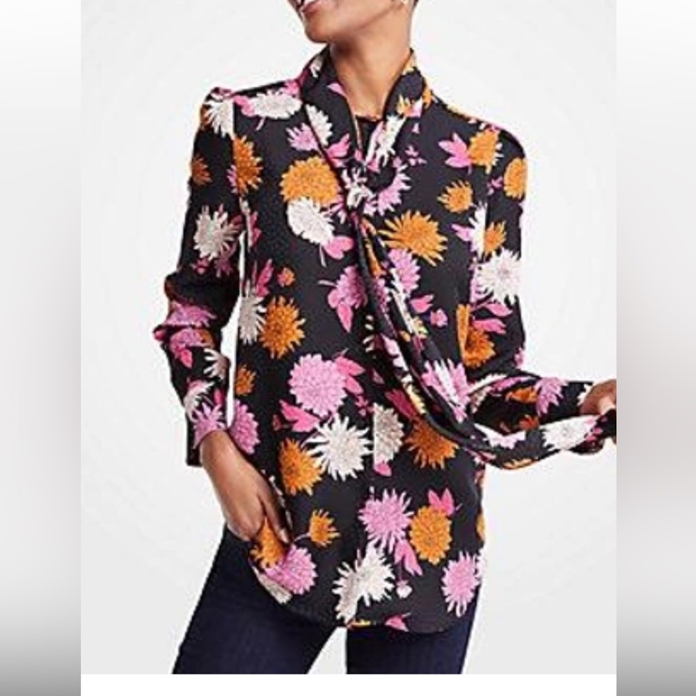 Ann Taylor black floral top, with attached neck tie. Size small